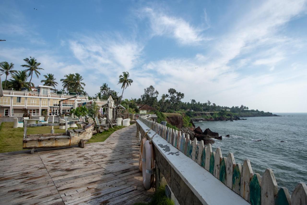 State Beach Resort And Spa Kannur Bagian luar foto