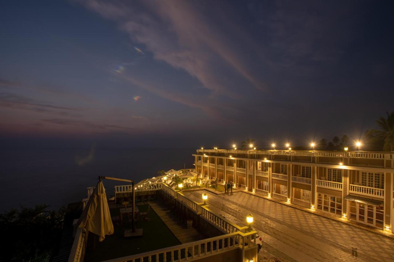 State Beach Resort And Spa Kannur Bagian luar foto