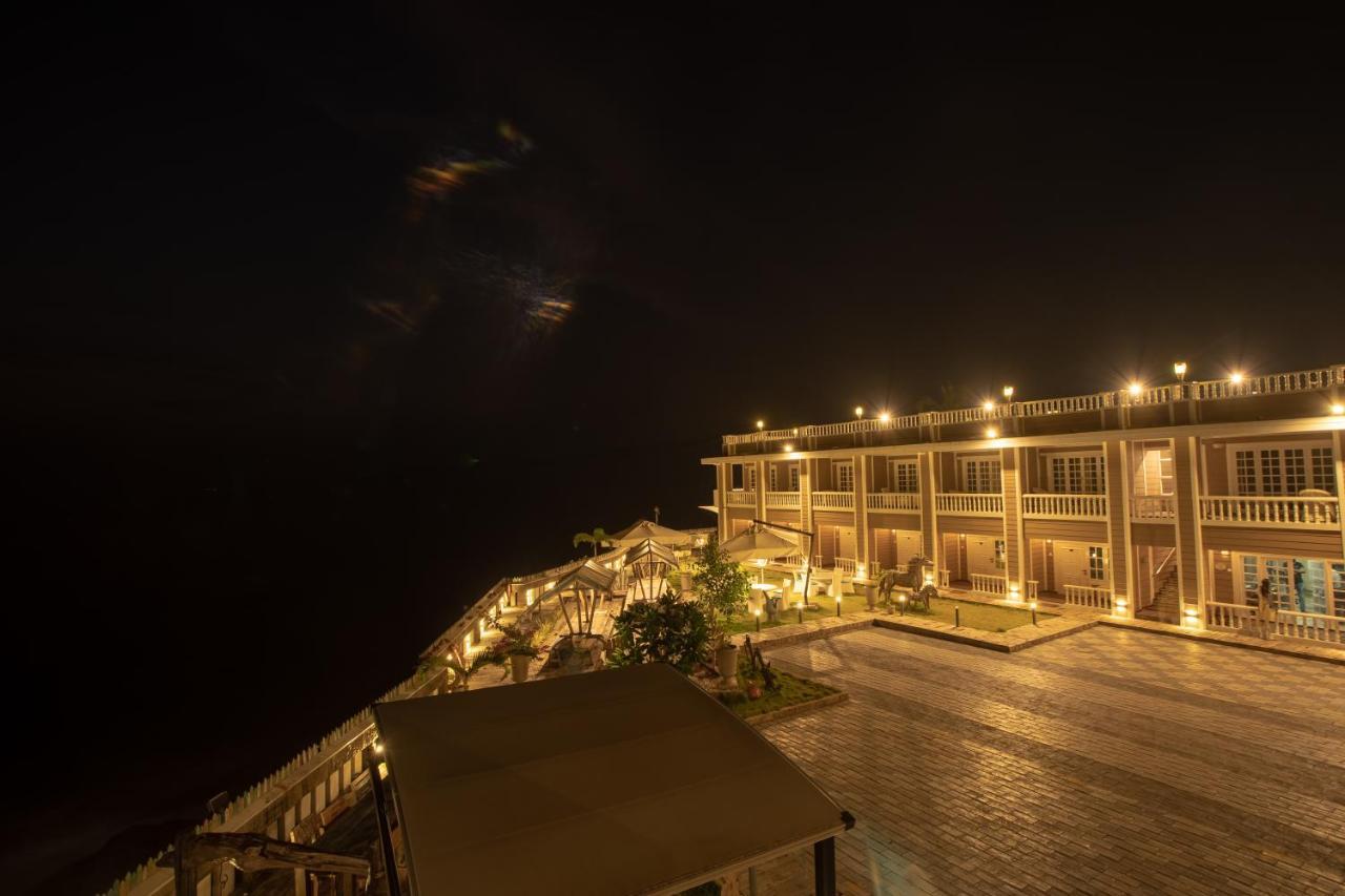 State Beach Resort And Spa Kannur Bagian luar foto