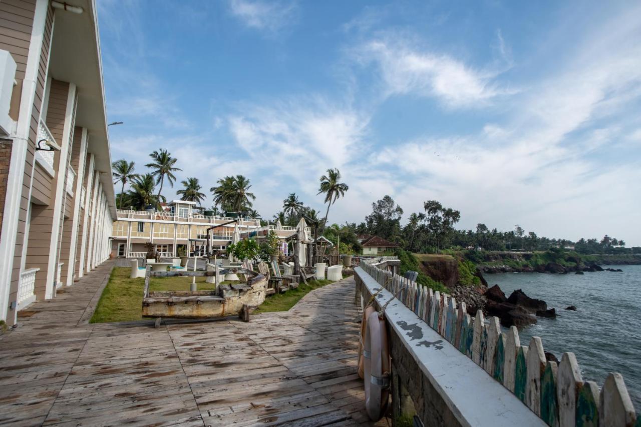 State Beach Resort And Spa Kannur Bagian luar foto