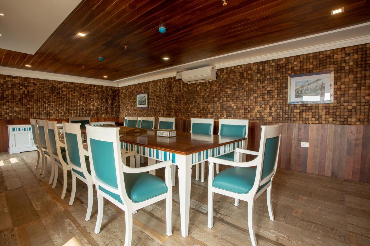 State Beach Resort And Spa Kannur Bagian luar foto